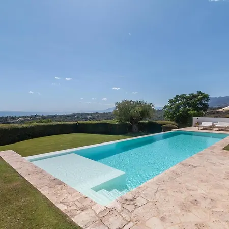 Villa Alegria *
